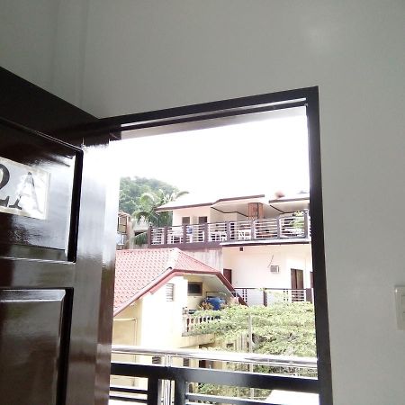 Chelle'S Apartelle - Inn El Nido Exterior foto